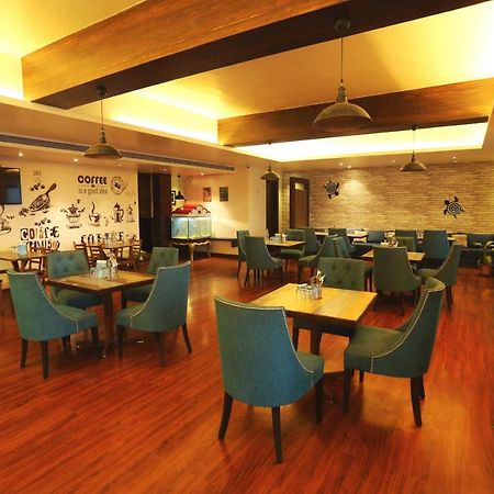 Jalsa Resort Indore Zewnętrze zdjęcie