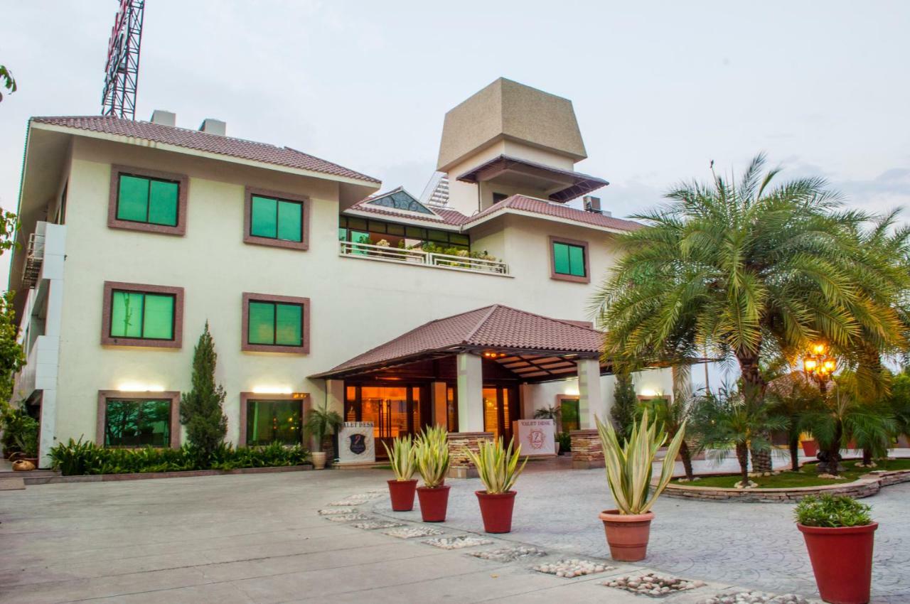 Jalsa Resort Indore Zewnętrze zdjęcie