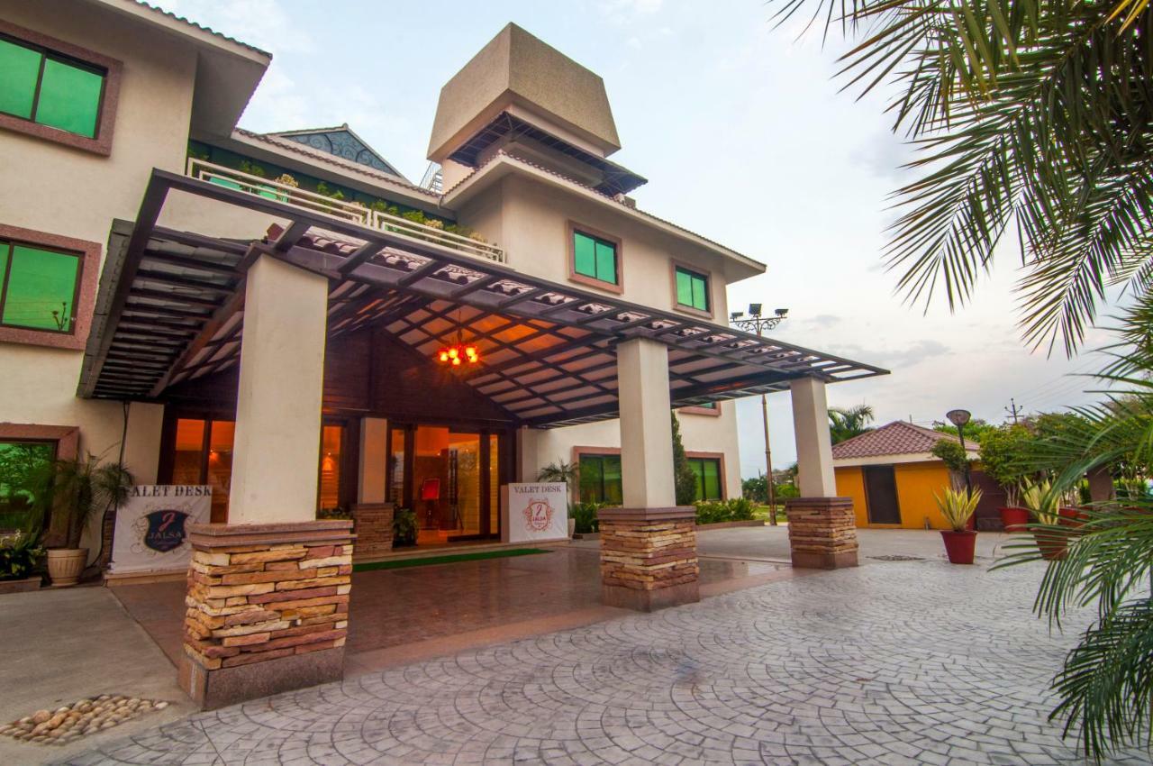 Jalsa Resort Indore Zewnętrze zdjęcie