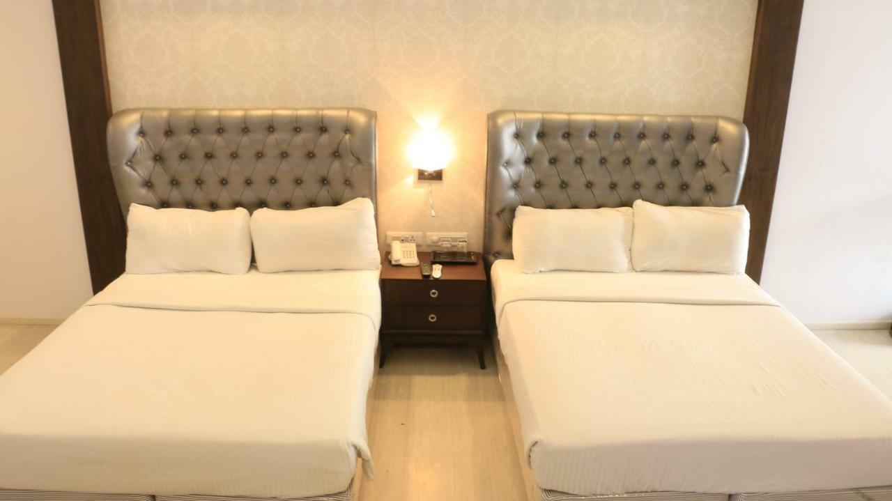 Jalsa Resort Indore Zewnętrze zdjęcie