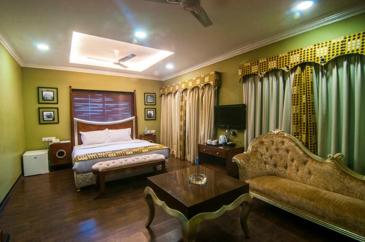 Jalsa Resort Indore Zewnętrze zdjęcie