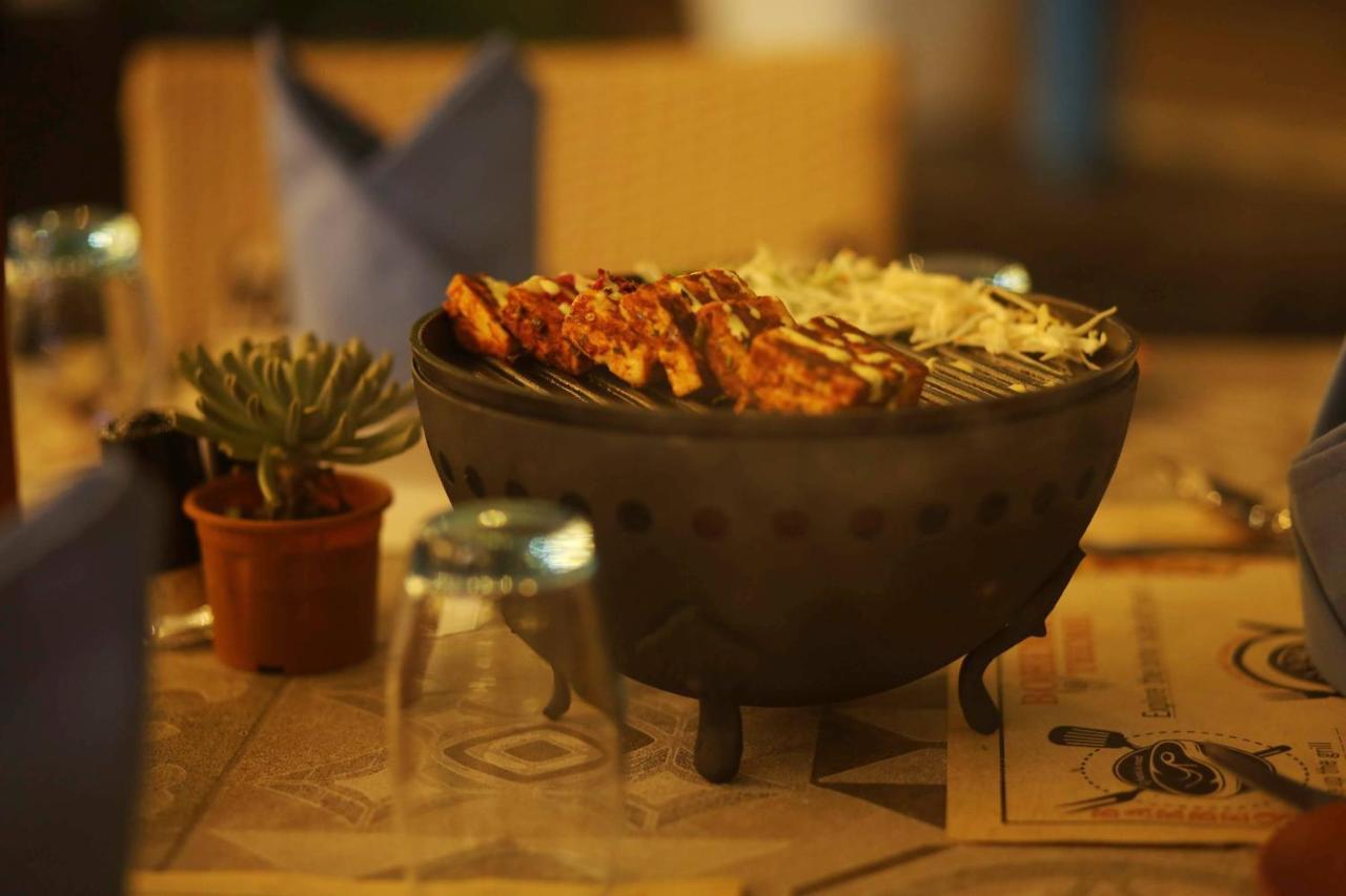 Jalsa Resort Indore Zewnętrze zdjęcie