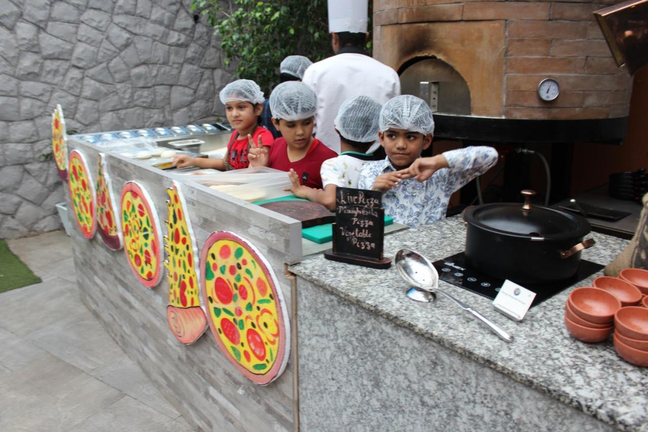 Jalsa Resort Indore Zewnętrze zdjęcie